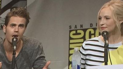 Comic-Con 2015: Elenco de The Vampire Diaries se despede de Elena e brinca com casais da série