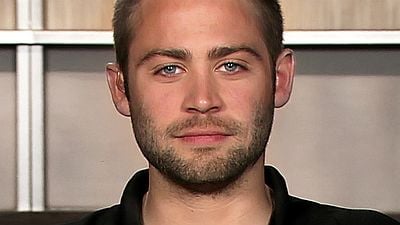 Imagem da notícia Irmão de Paul Walker é escalado em drama da Segunda Guerra Mundial com Nicolas Cage