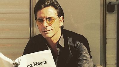 Imagem da notícia Fuller House dá inicio às filmagens e elenco compartilha primeiras fotos