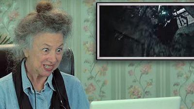 Imagem da notícia Idosos assistem pela primeira vez ao trailer de Batman Vs Superman - A Origem da Justiça