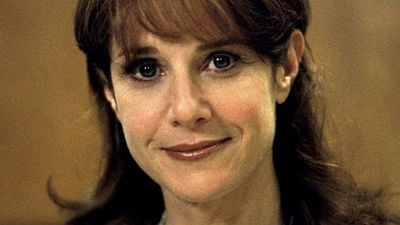 Imagem da notícia The Ranch: Debra Winger será mãe de Ashton Kutcher na nova comédia da Netflix