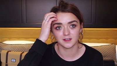 Imagem da notícia Maisie Williams inaugura canal no YouTube e responde perguntas de fãs