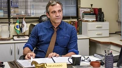 Imagem da notícia Romance Policial - Espinosa tem estreia adiantada nas plataformas digitais