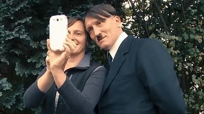 Imagem da notícia Comédia sobre Hitler nos dias de hoje estreia na Alemanha e ator principal se diz surpreso com a reação do público
