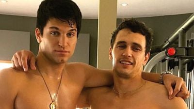 Imagem da notícia James Franco e ator de Pretty Little Liars posam sem camisa em set de filme sobre a indústria pornô gay