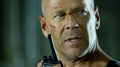Imagem da notícia Duro de Matar 6: Bruce Willis se diz contente com a ideia e aconselha ator que fará sua versão jovem