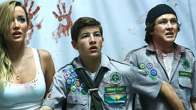 Imagem da notícia Vídeos legendados revelam o humor surreal de Como Sobreviver a um Ataque Zumbi