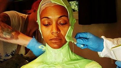 Imagem da notícia Guardiões da Galáxia Vol. 2: Zoe Saldana mostra os bastidores da transição para o papel de Gamora