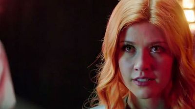 Imagem da notícia Shadowhunters: Clary enfrenta seu destino em novo trailer