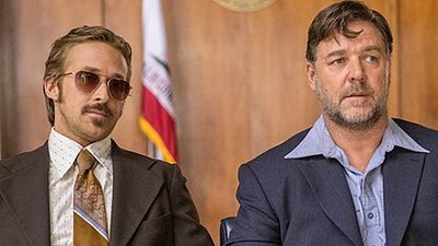 Imagem da notícia Russel Crowe e Ryan Gosling são tiras estilosos na primeira imagem e cartaz de The Nice Guys