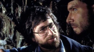 Imagem da notícia "Certamente não é minha intenção ter outro ator em seu lugar", diz Spielberg sobre Harrison Ford como Indiana Jones