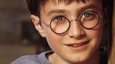 Imagem da notícia Primeiro teste de Daniel Radcliffe para Harry Potter mostra fofura e nostalgia - Vem ver!