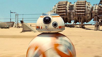 Imagem da notícia BB-8 em novo cartaz de Star Wars - O Despertar da Força