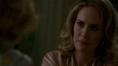 Imagem da notícia American Horror Story: Sarah Paulson vai reprisar personagem de Murder House na temporada atual