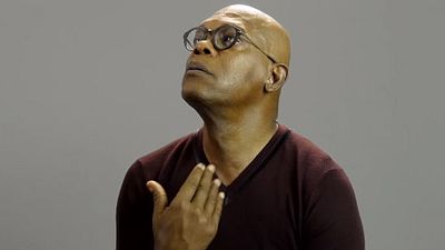 Imagem da notícia Samuel L. Jackson, Cate Blanchett, Kristen Wiig, Bryan Cranston e outros atores recriam cena clássica de ...E o Vento Levou