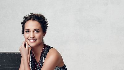 Imagem da notícia Alicia Vikander fala pela primeira vez sobre sua personagem em Bourne 5