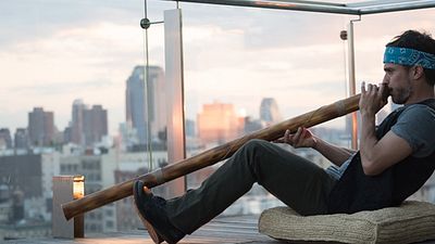 Imagem da notícia Segunda temporada de Mozart in the Jungle ganha data de estreia no Brasil