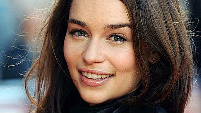 Imagem da notícia Emilia Clarke está perto de estrelar nova comédia romântica
