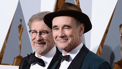 Imagem da notícia Zebra! Mark Rylance derrota Stallone e leva o Oscar de melhor ator coadjuvante