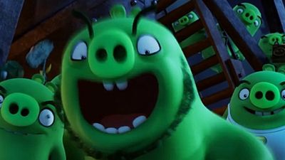 Imagem da notícia Angry Birds: Red precisa impedir o reino dos porcos em novo trailer