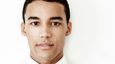 Imagem da notícia Escolhido o ator para a cinebiografia de Barack Obama quando adolescente