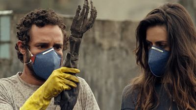 Imagem da notícia Exclusivo: Os mortos cantam, dançam e assustam no trailer de Sinfonia da Necrópole