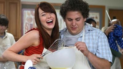 Imagem da notícia Emma Stone e Jonah Hill vão estrelar série de humor negro dirigida por Cary Fukunaga