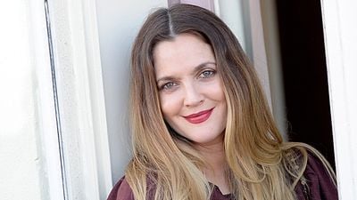 Imagem da notícia Drew Barrymore vai estrelar nova série cômica da Netflix