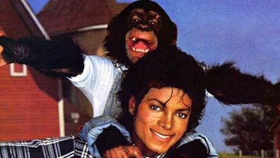 Elogiado roteiro sobre o relacionamento de Michael Jackson com o chimpanzé Bubbles dará origem a animação em stop motion