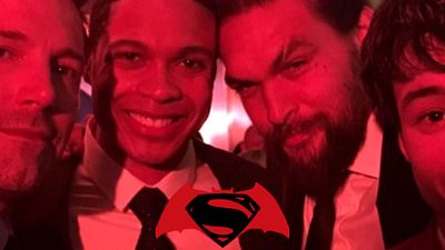 Imagem da notícia Veja o elenco de Liga da Justiça reunido na prèmiere de Batman vs Superman - A Origem da Justiça