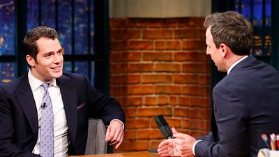 Imagem da notícia Henry Cavill revela ter precisado de um ajuste de ordem 'prática' no uniforme do Superman