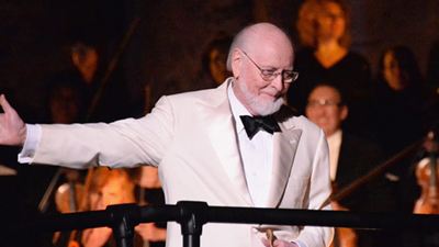 John Williams conduz orquestra em inauguração de atração de Harry Potter em parque de Hollywood