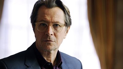 Imagem da notícia Gary Oldman negocia para interpretar Winston Churchill em cinebiografia