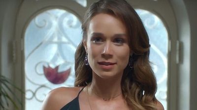 Imagem da notícia Mariana Ximenes vive esposa em fuga no primeiro trailer da comédia Uma Loucura de Mulher