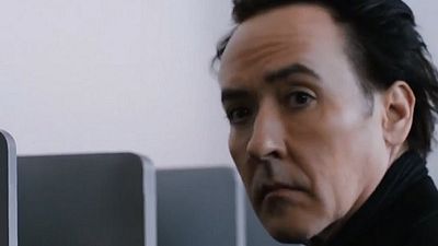 Imagem da notícia Celulares transformam pessoas em zumbis em filme estrelado por John Cusack e Samuel L. Jackson. Confira o trailer de Cell!