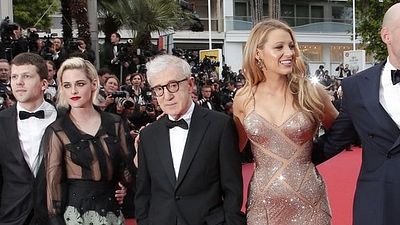 Imagem da notícia Acusado por filho e citado em piada sobre estupro, Woody Allen se defende: 'A coisa é uma besteira muito grande'