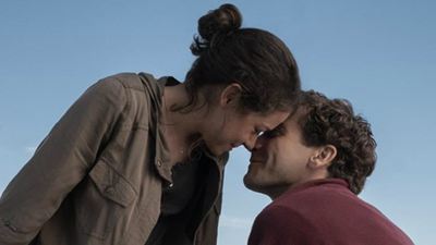 Jake Gyllenhaal divulga a primeira foto ao lado de Tatiana Maslany no drama Stronger