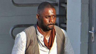 Imagem da notícia A Torre Negra: Veja as primeiras fotos de Idris Elba como o pistoleiro Roland Deschain no set de filmagens