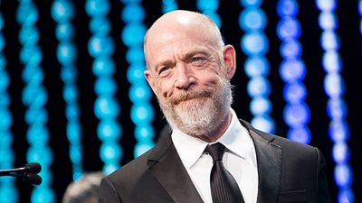 Imagem da notícia Liga da Justiça: JK Simmons fala como seu Comissário Gordon será diferente