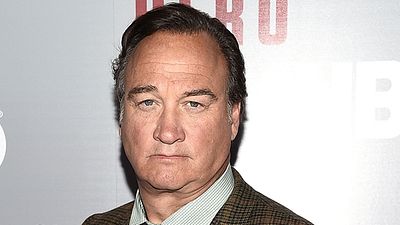 Imagem da notícia James Belushi vai atuar com Kate Winslet no próximo filme de Woody Allen