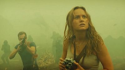 Imagem da notícia Comic-Con 2016: King Kong gigantesco é o destaque do trailer de A Ilha da Caveira