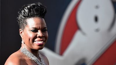 Imagem da notícia Leslie Jones arrasa como "comentarista de sofá" dos Jogos Olímpicos e é convidada por emissora americana para vir ao Rio