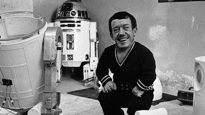 Imagem da notícia Morre aos 81 anos Kenny Baker, o ator por trás de R2-D2