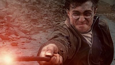 Imagem da notícia J.K. Rowling dá o troco em vendedor de varinhas que baniu fãs de Harry Potter