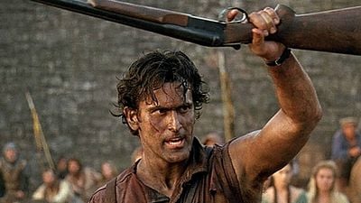 Imagem da notícia Sam Raimi conta as ideias (loucas) que tinha para Evil Dead 4