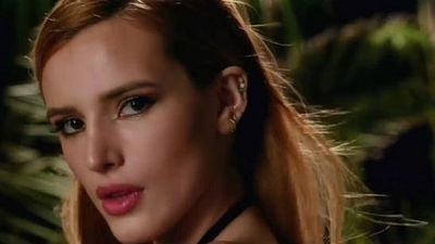 Imagem da notícia Saiu o trailer de Famous In Love, nova série da criadora de Pretty Little Liars
