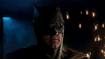 Imagem da notícia Liga da Justiça: Zack Snyder publica imagem do novo uniforme do Batman