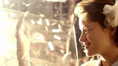 Imagem da notícia The Crown: Veja o making of da série original mais cara da Netflix