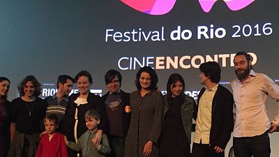 Imagem da notícia Festival do Rio 2016: Denise Fraga, Karine Telles e o "filme de guerrilha" Fala Comigo
