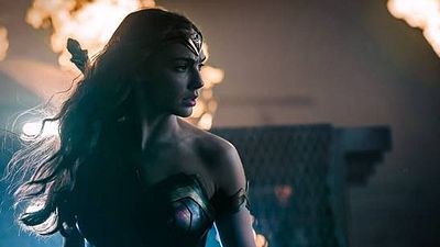 Imagem da notícia Zack Snyder divulga nova imagem da Mulher-Maravilha em Liga da Justiça